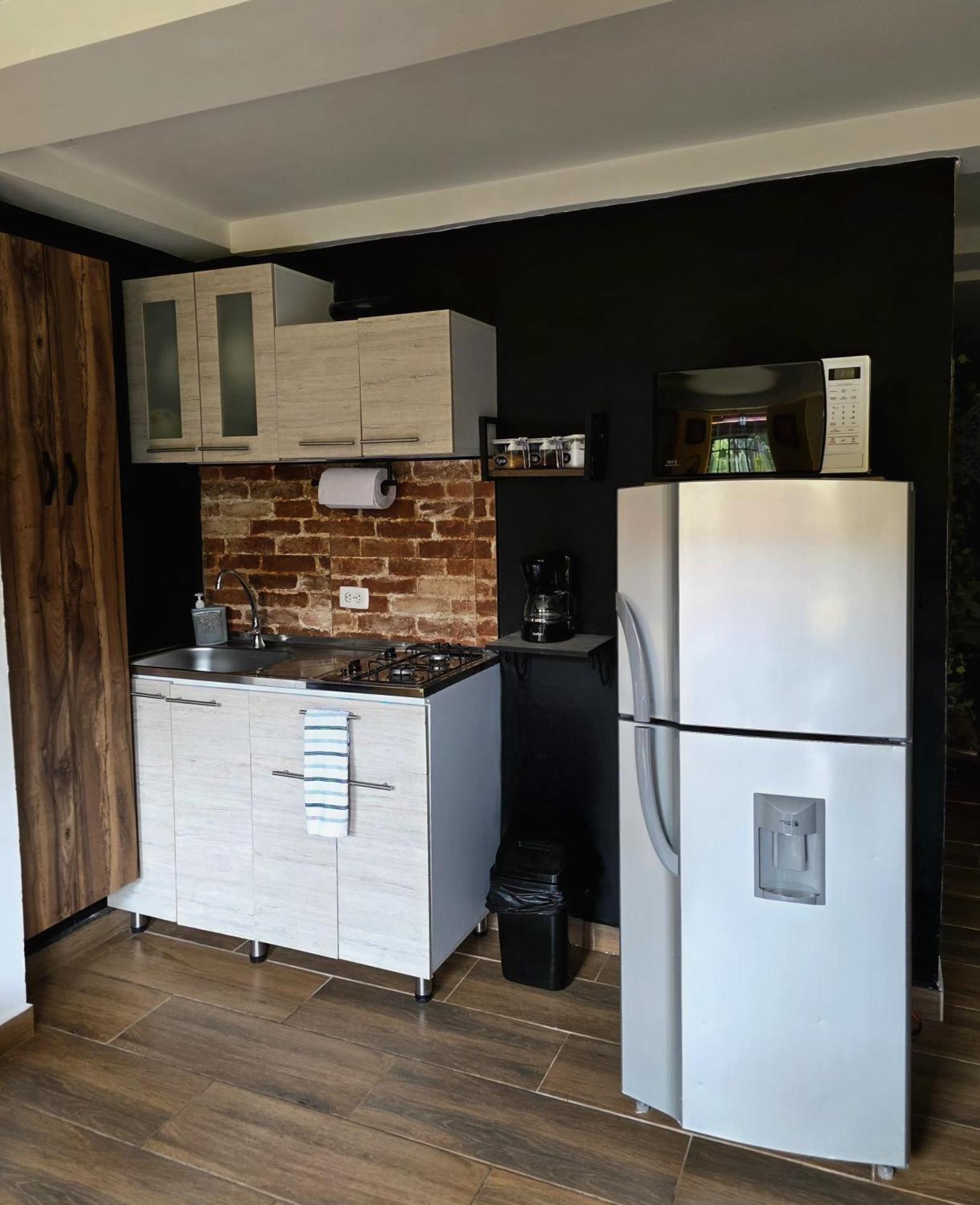Confortable Apartamento A 20 Mt Del Parque Principal Σαλέντο Εξωτερικό φωτογραφία